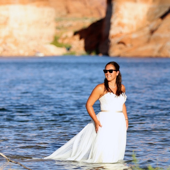 Meet the Posher - Picture 1 of 7